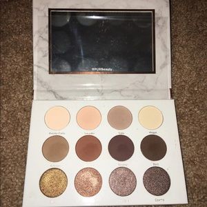 eyeshadow palette